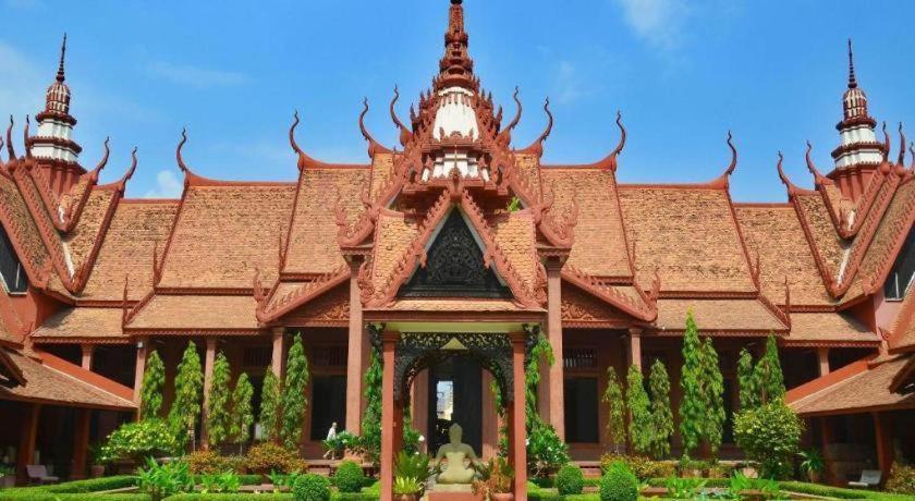 Essence Hotel-Phnom Penh Exterior foto
