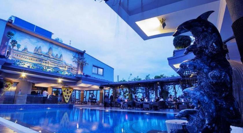 Essence Hotel-Phnom Penh Exterior foto